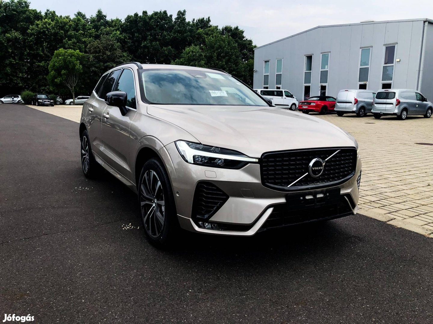 Volvo XC60 2.0 [T6] Plus Dark AWD Geartronic Az...
